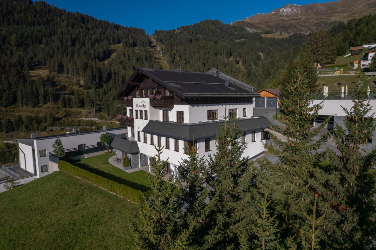Appartements Alexander Fiss Luaran gambar
