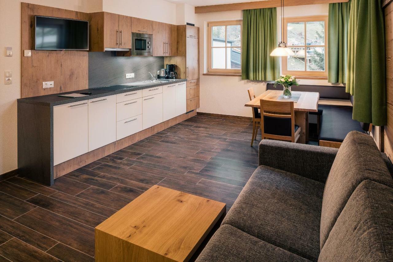 Appartements Alexander Fiss Luaran gambar