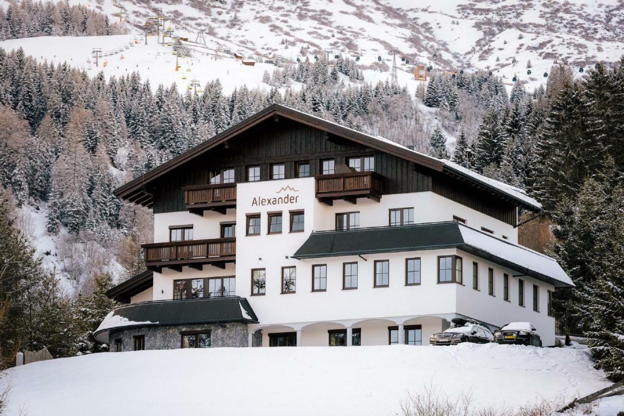Appartements Alexander Fiss Luaran gambar