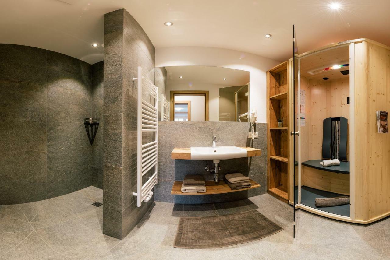 Appartements Alexander Fiss Luaran gambar